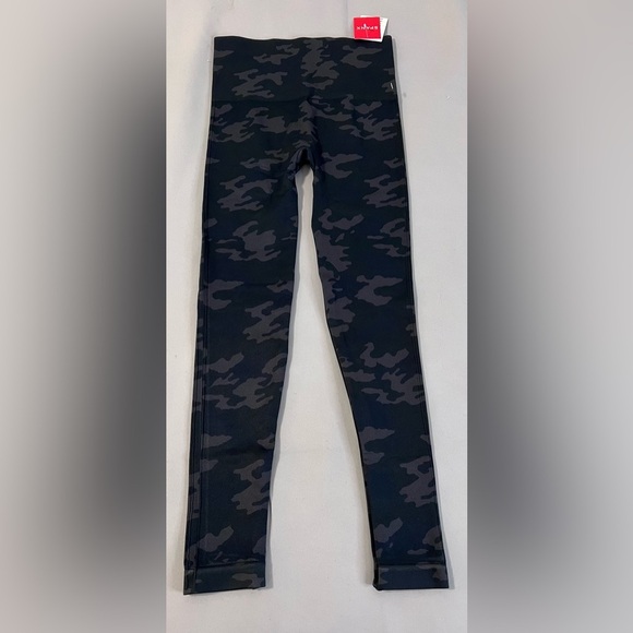 Spanx Look At Me Now Seamless Camo Leggings Women’s Size Medium NWT - Picture 4 of 13